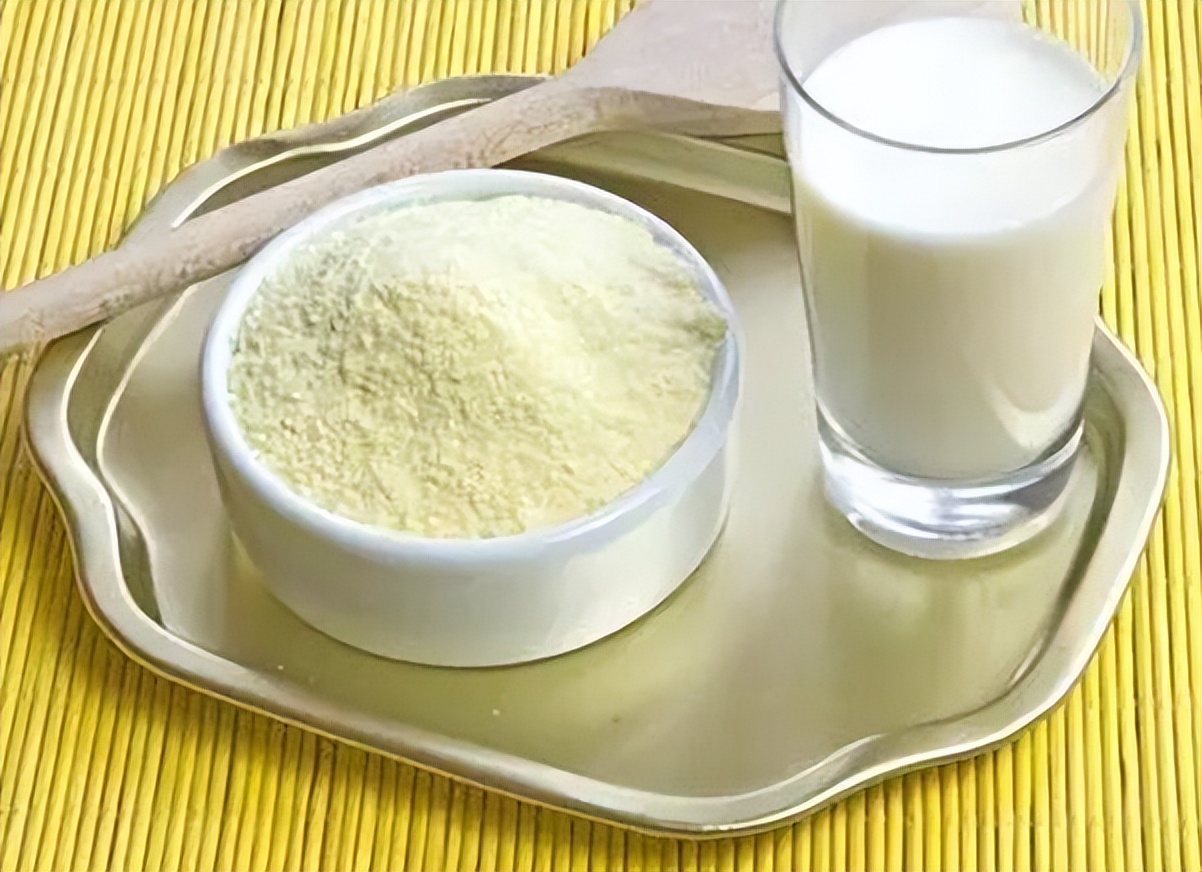 牛奶过敏如何选深度水解奶粉,过敏宝宝选什么奶粉