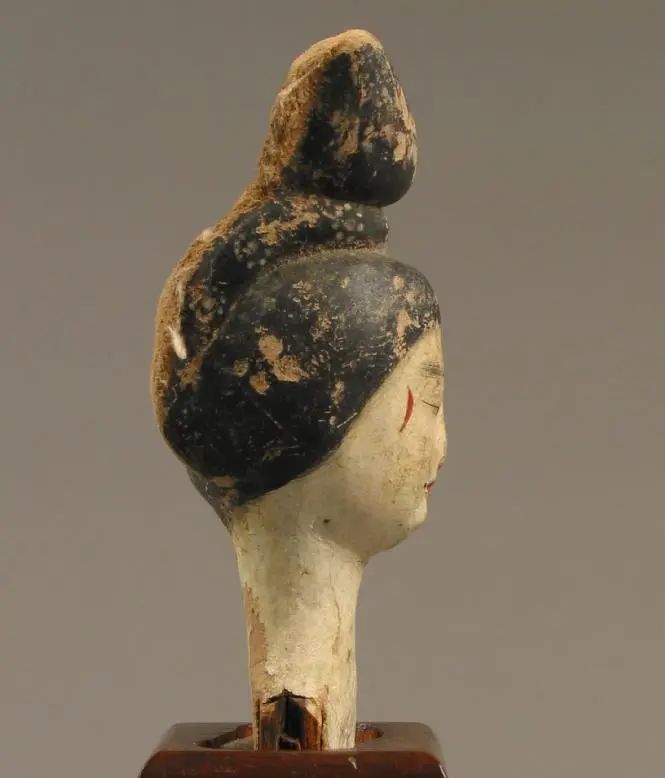 唐朝七步化妆方法,唐代有多少种妆容