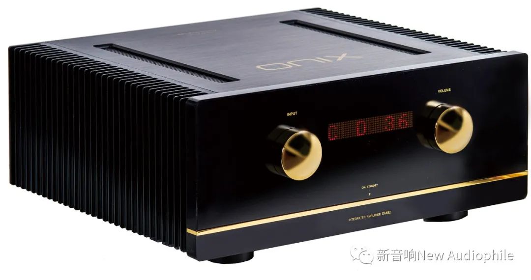 40周年纪念版，旗舰技术—欧尼士OC-83S、OIA-82S一套超值西装