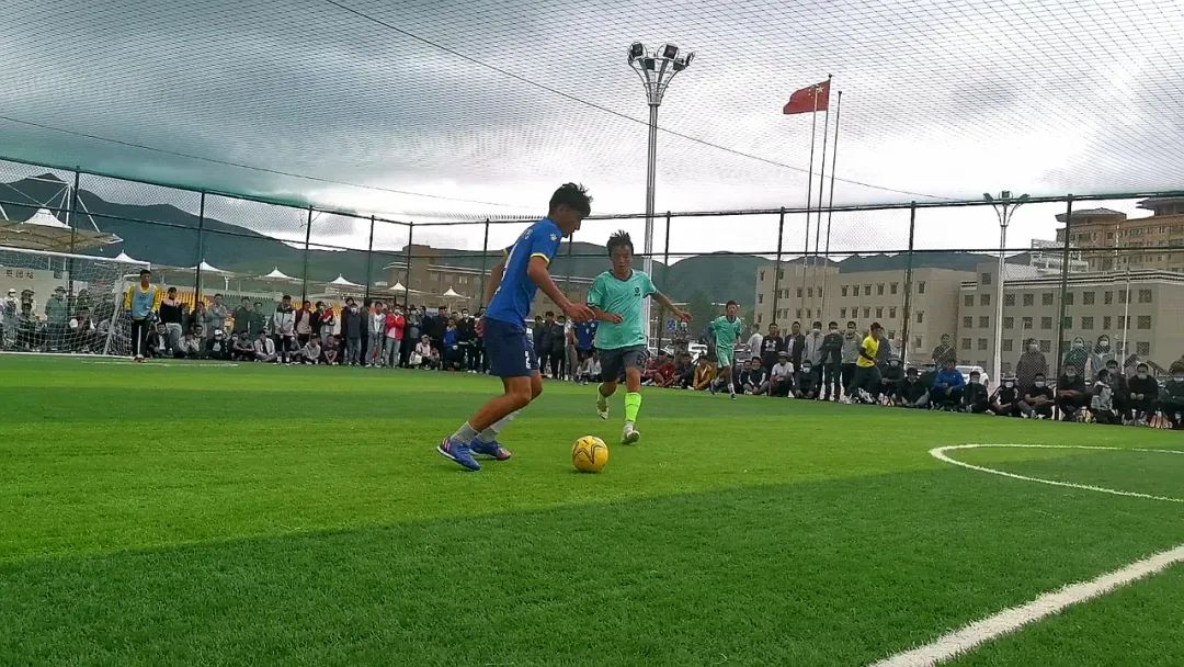 足球邀请赛激情开赛,快乐周末足球赛