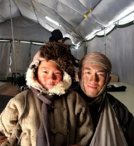 最近很火的00后明星,00后运动明星