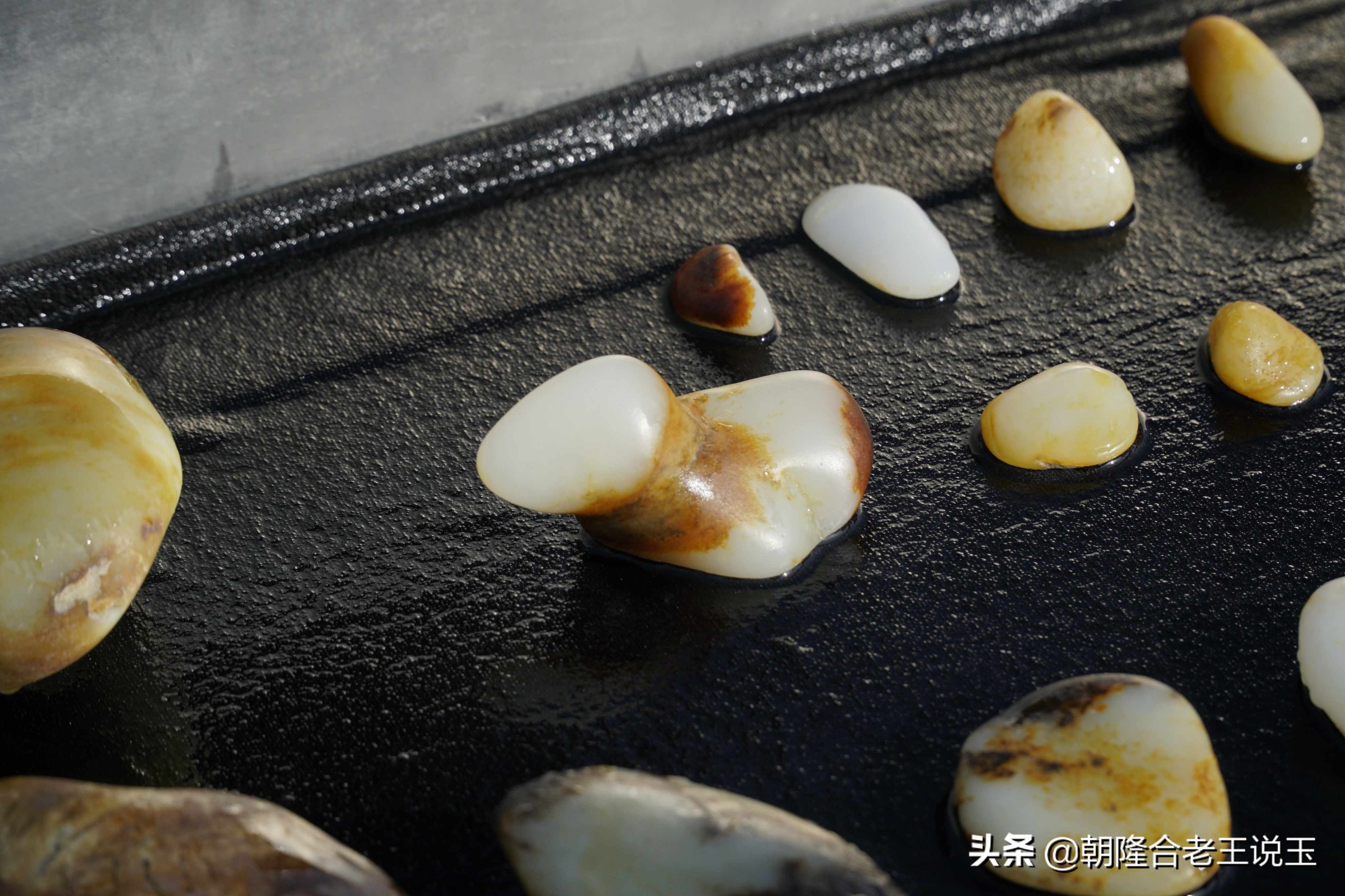 嘴上真诚心里全是套路,玉石主播的套路