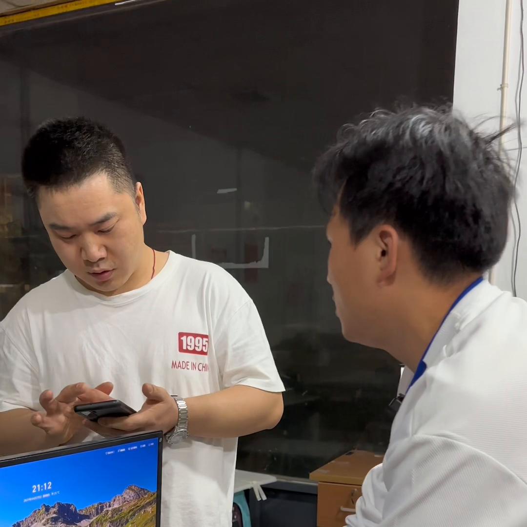 兄弟已经很久没有用苹果了因为工作需要换了一个13pr...