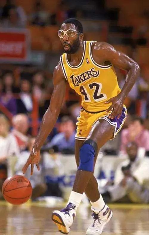 nba五大位置最强球员,nba五大位置最强的球员