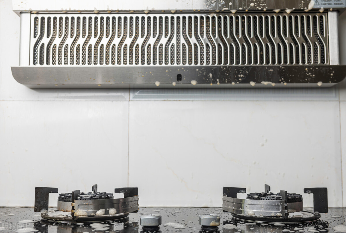 几百的油烟机和几千的有什么区别,内行人教你快速选油烟机