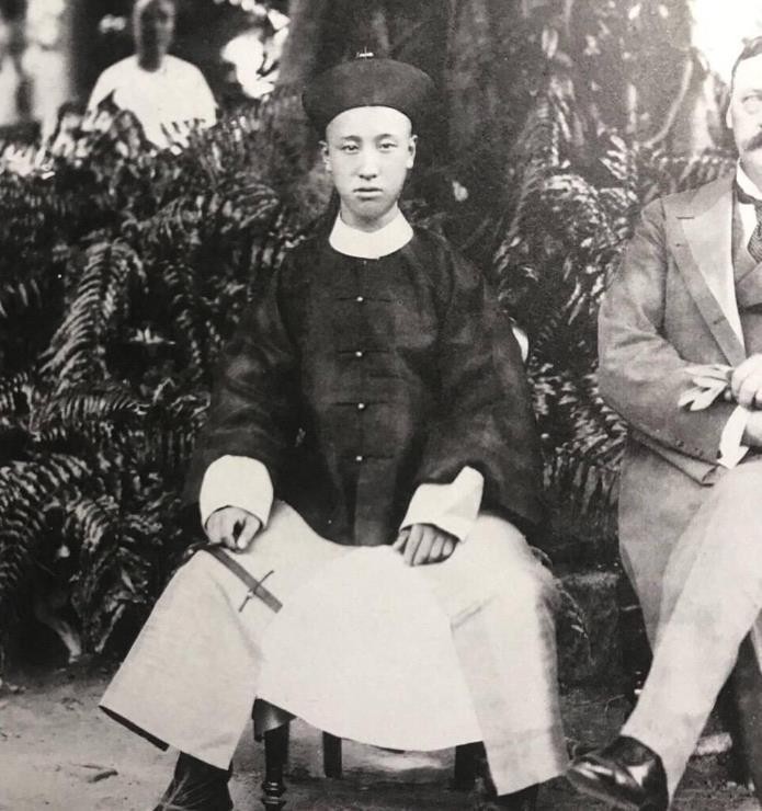 清朝最后一个格格说出皇室丑闻,清朝最后一位格格临终说了什么