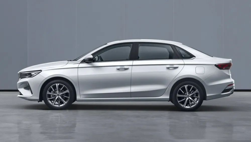 这4款中型轿车选哪个不出错,最低6万起这4台精品轿车家用首选