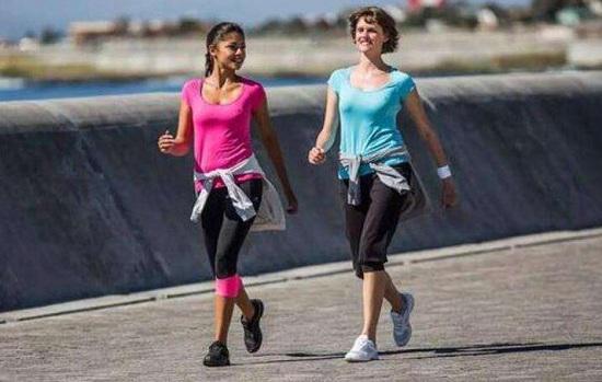 面部去皱纹按摩法,每天拍打脸部可以消除面部皱纹吗