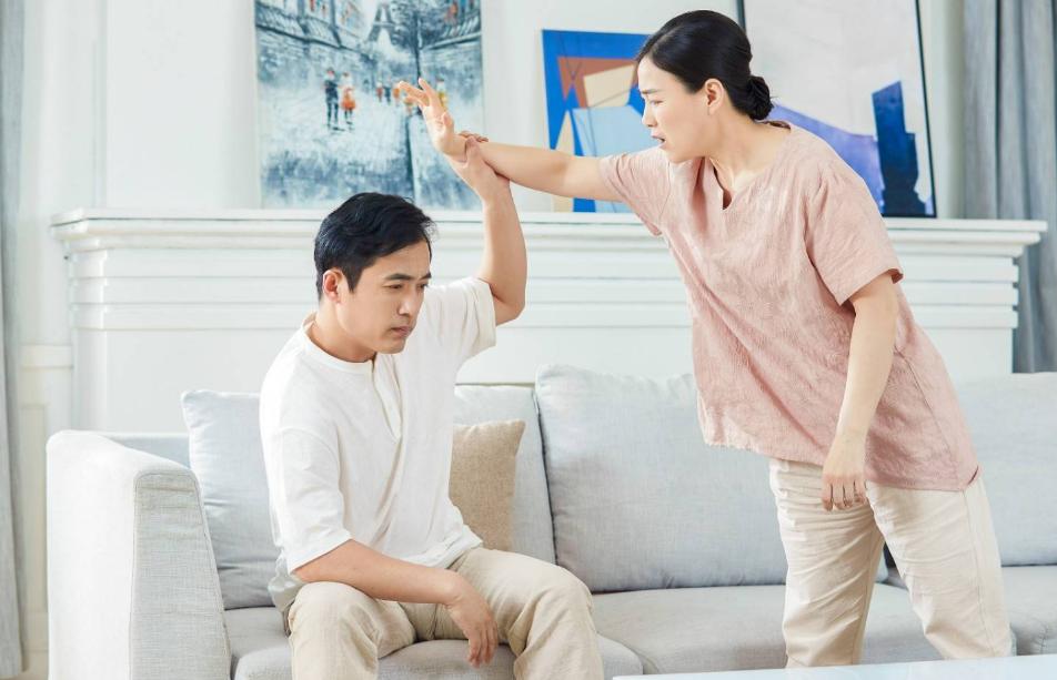 女人对什么事都不感兴趣,女生对哪种事提不起兴趣