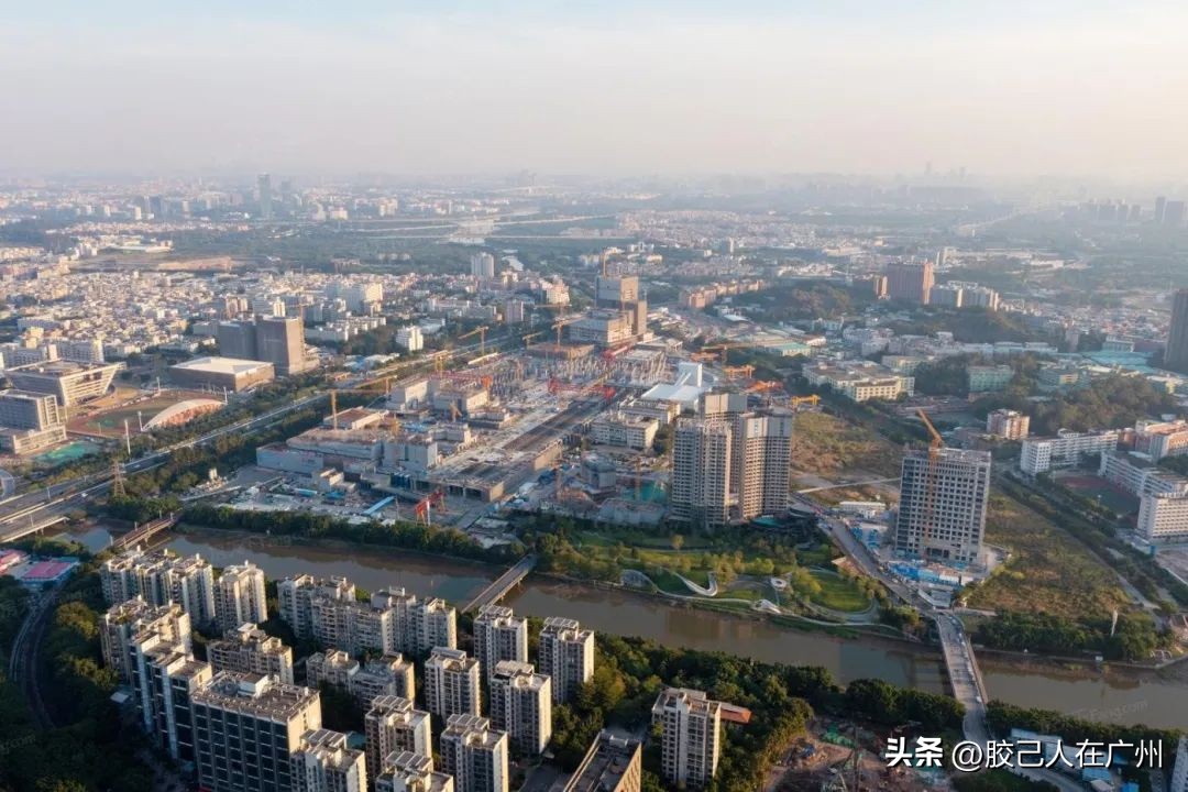 广州豪宅新盘推荐,广州10万一平的房子哪里有