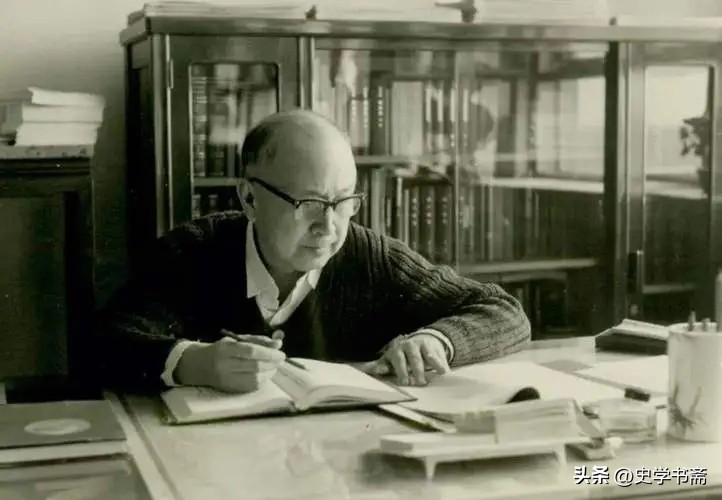 一吨沙子敢卖20万？美国狮子大开口，为何中国光伏硬着头皮做交易