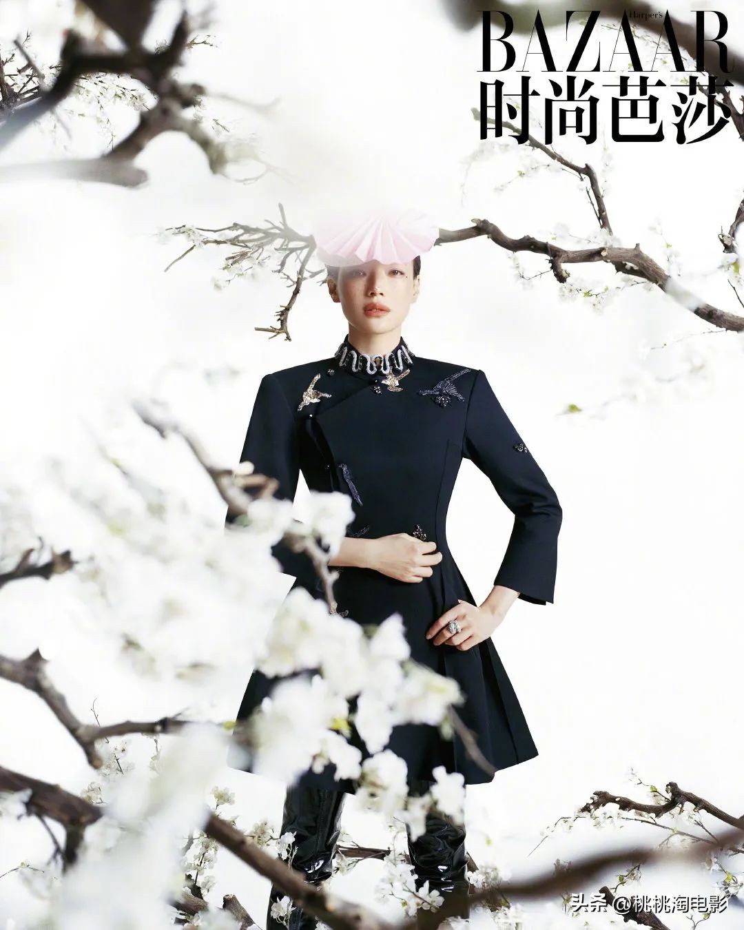 舒淇时尚芭莎九月刊封面构图解释,舒淇时尚芭莎最新杂志封面大片