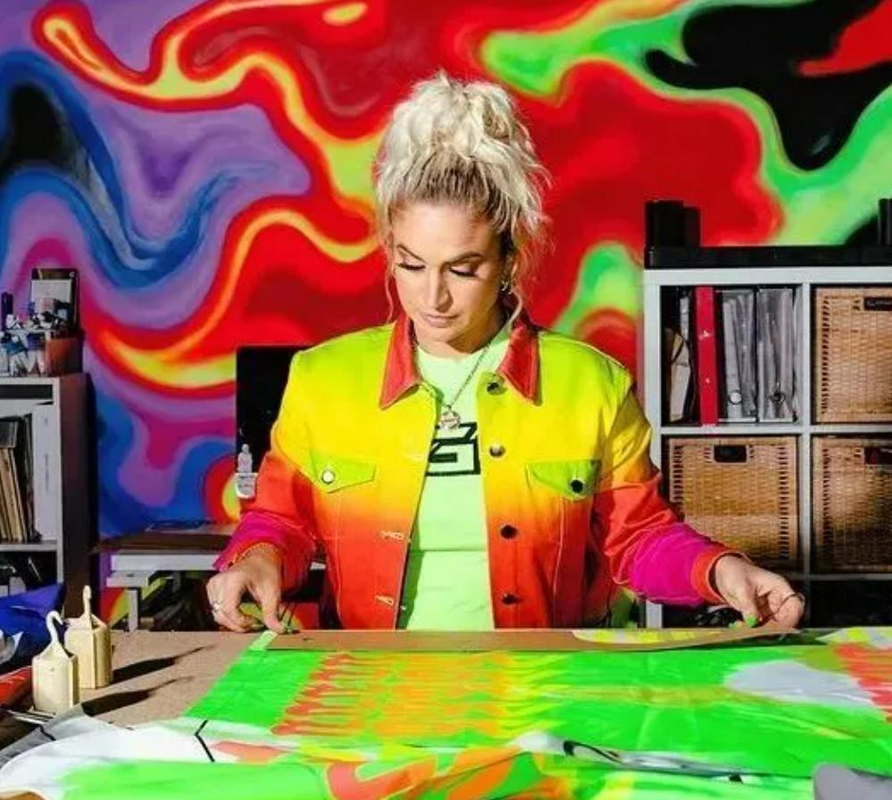 全网吐槽的“死亡芭比粉”，为什么会逆袭成年度流行色||解X