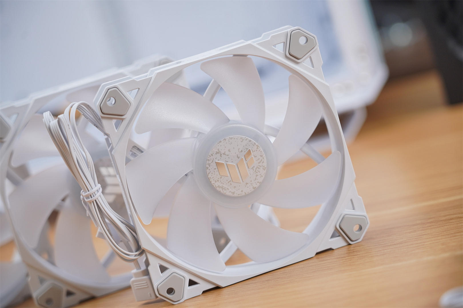 rogz690-a吹雪ddr4,rogz690吹雪d5