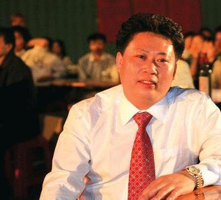 穷小子在工地,穷小子打拼13年成富豪