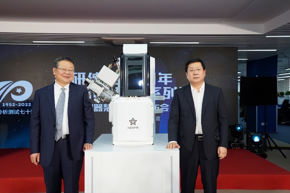 中国透射电镜技术突破,钢研纳克扫描电镜市场