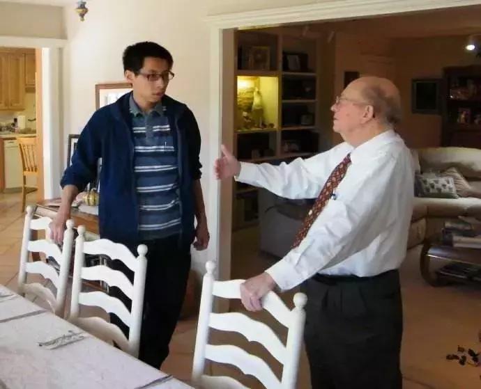 广西毒蛇女王多少斤,广西女子家中藏价值46亿蛇毒