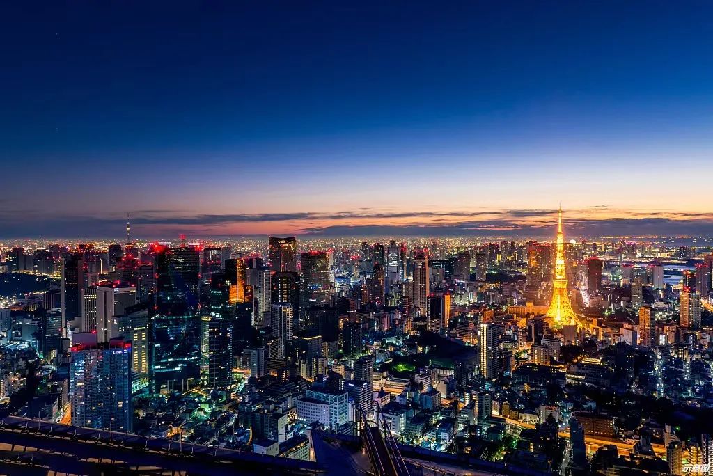 参观乌鲁木齐吾悦花园城,乌市吾悦花园城最新消息