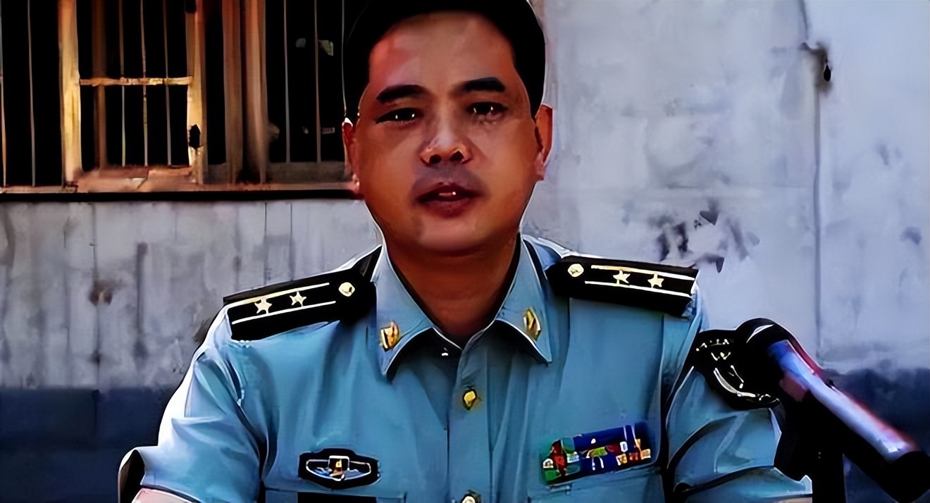 部队军官最新军衔对应时限,现在部队上的军衔是怎样区分的