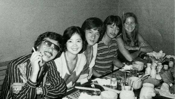 9对“阴阳相隔”的昔日情侣，4个癌症，3个自杀，2个意外