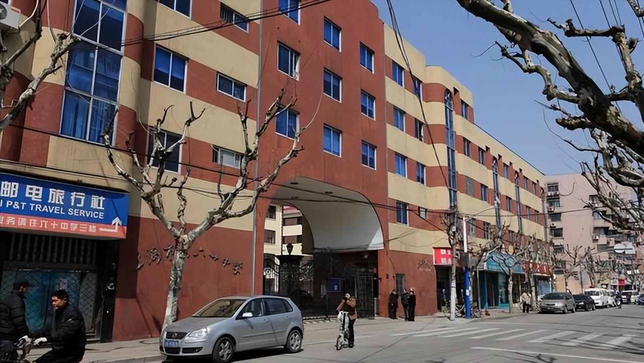 上海大学美术类专业2022年分数线：2类专业“文过专录”