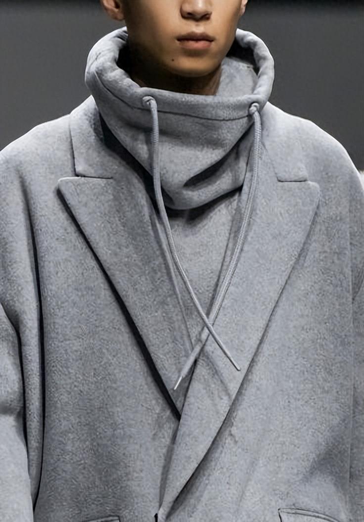 太平鸟镂空最新款,绒爱服饰