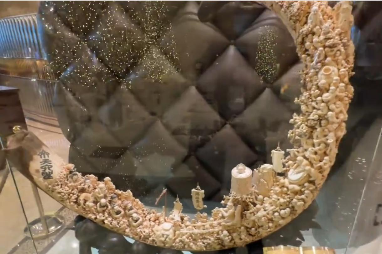 赌王多壕？1个摆件就是何超莲1场婚礼，大厅如同博物馆，龙椅亮了