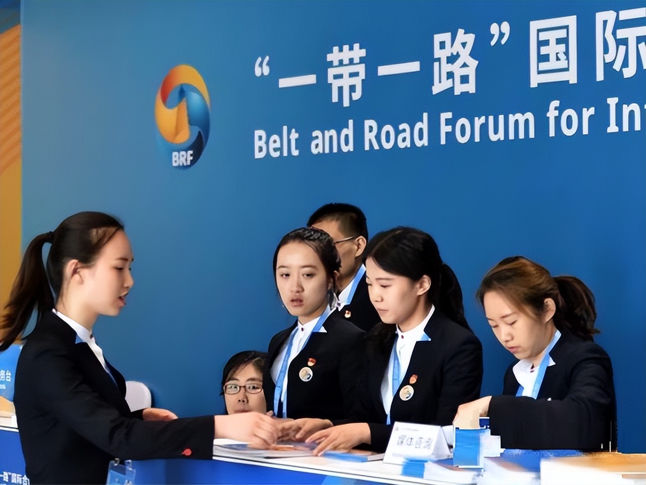 平安夜除了吃苹果外还有什么,平安夜吃苹果哪个国家最好