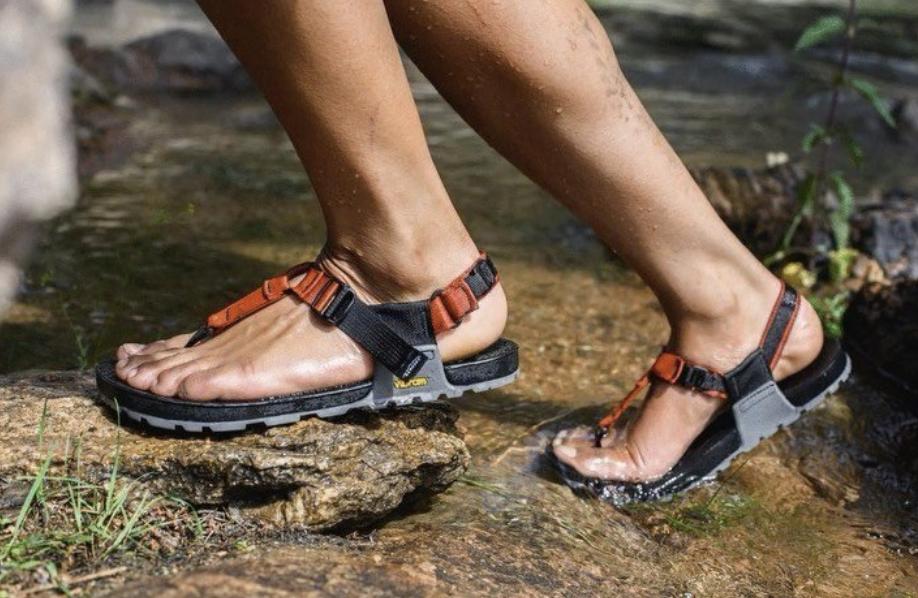 户外人生专栏,户外旅游涉水凉鞋