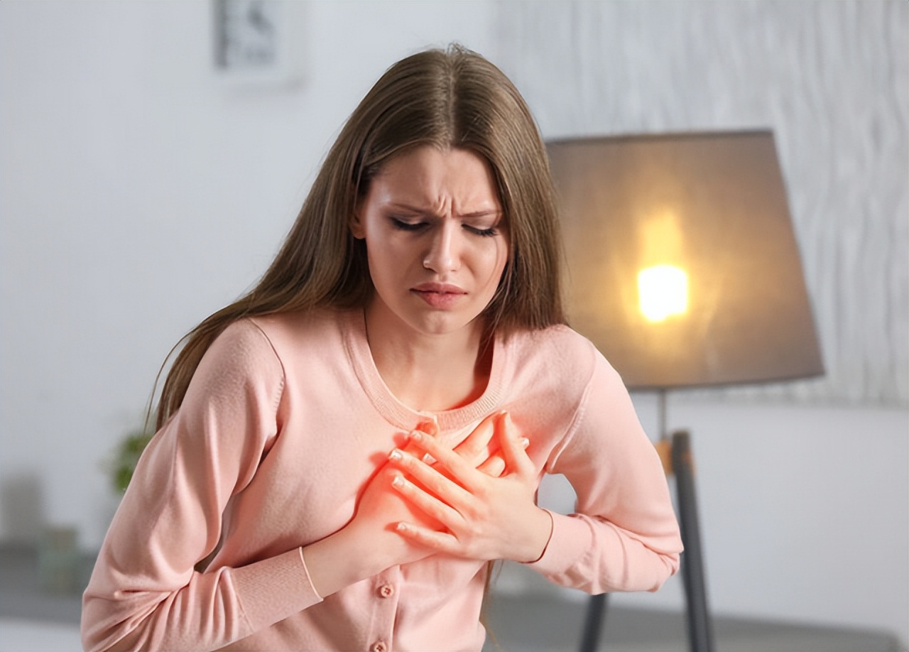 胸口沉闷隐痛是怎么回事,胸口疼胸闷检查没事是什么原因