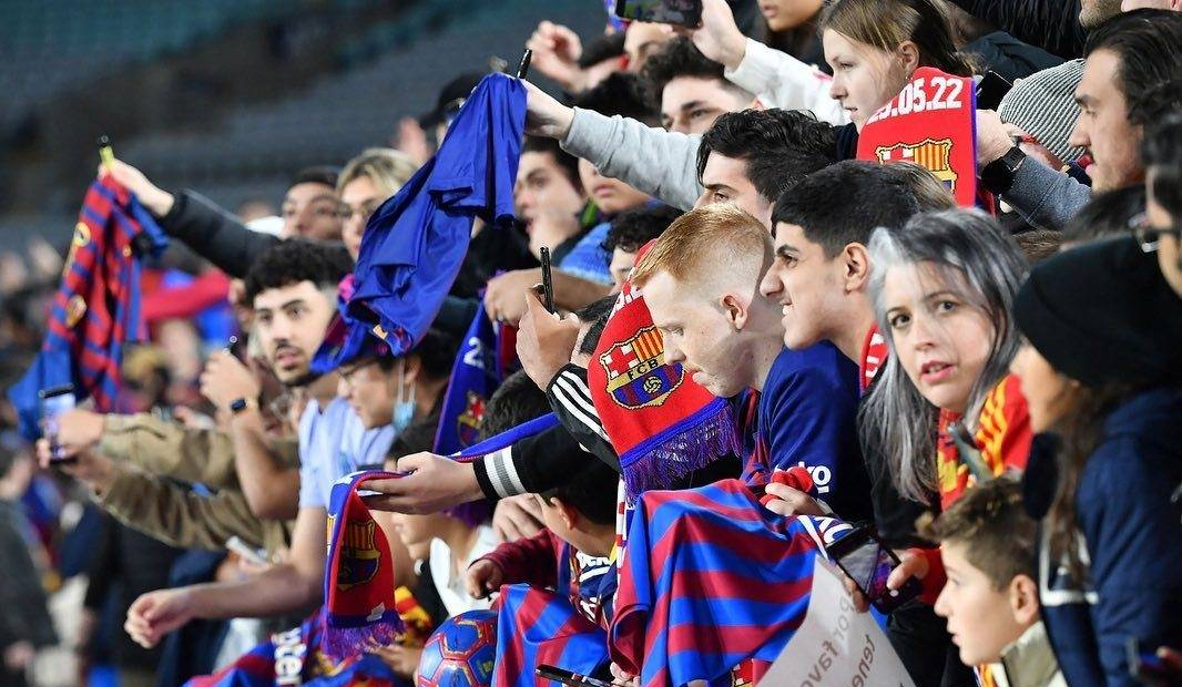 6-0轻取，西班牙省队吊打国足？2-3逆转，7万球迷前含泪到账500万