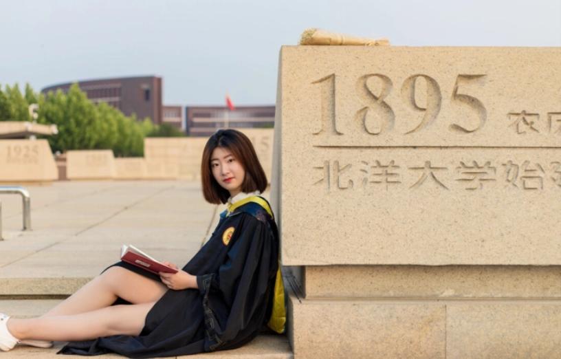 毕业生5年后年薪排行，前十名都很意外，选错专业的学生后悔不已