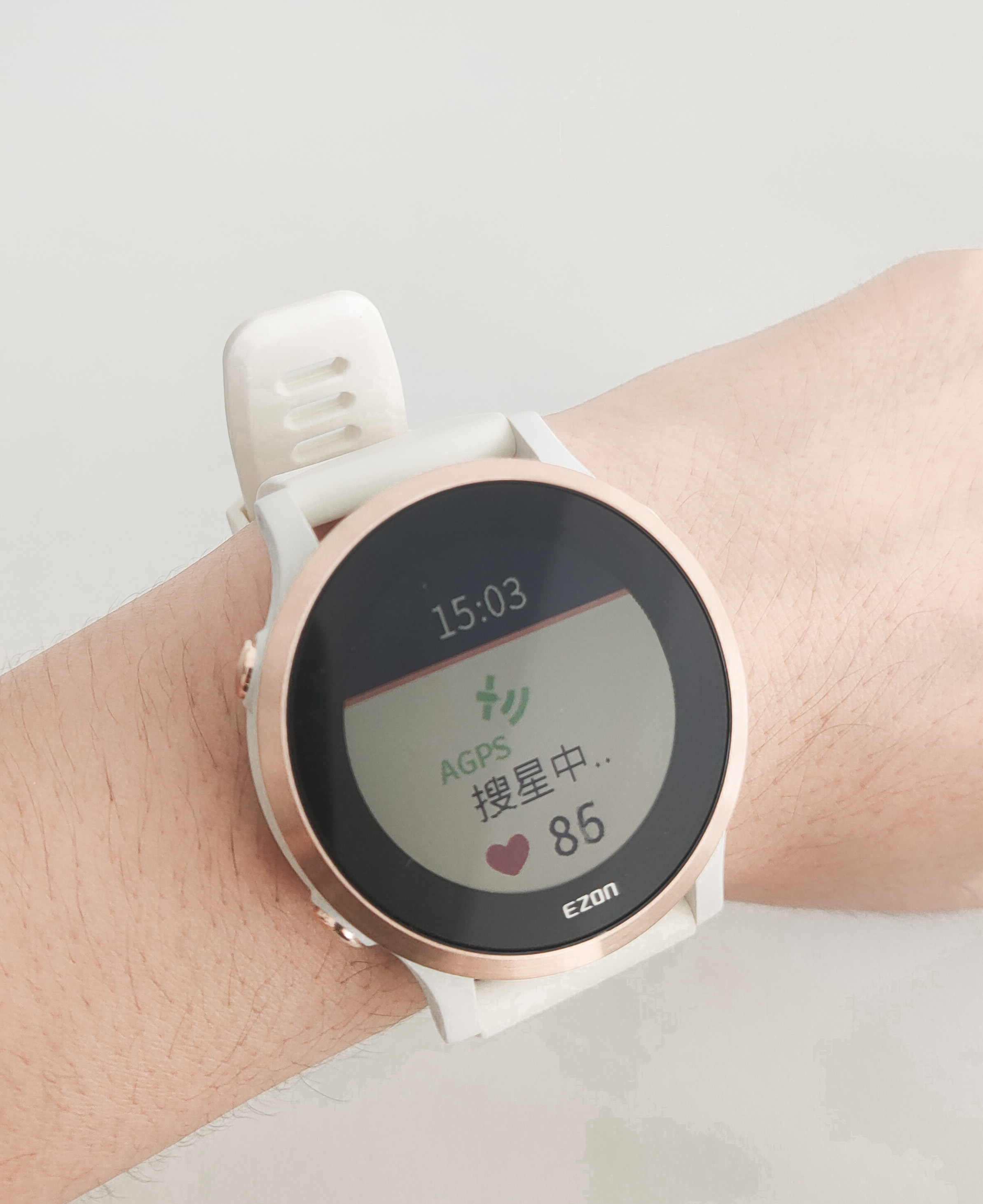 千元不到买到的运动手表真的好用吗？宜准r6真人体验分享