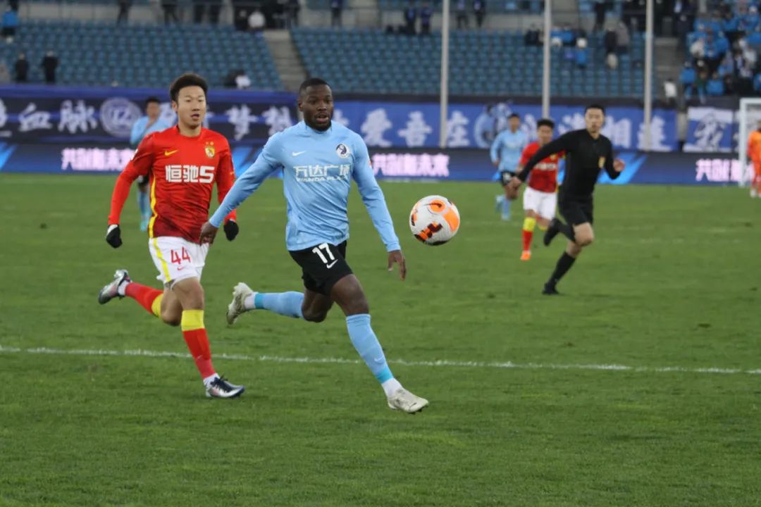 广州富力逆转大连人,大连人4比0大胜