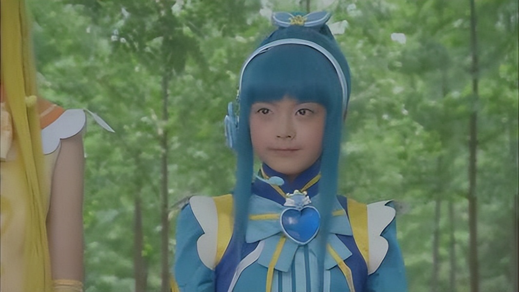 国民妹妹张子枫演技备受大众认可,演技派四小花旦张子枫