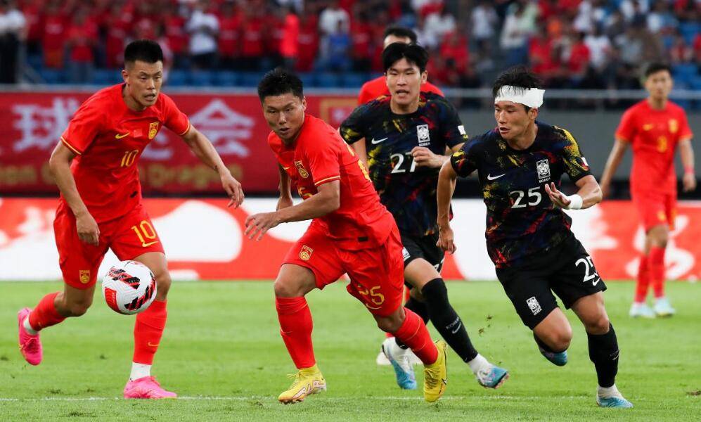 国足0-3不敌韩国门前救险,国足0-3不敌韩国国足尽力了吗