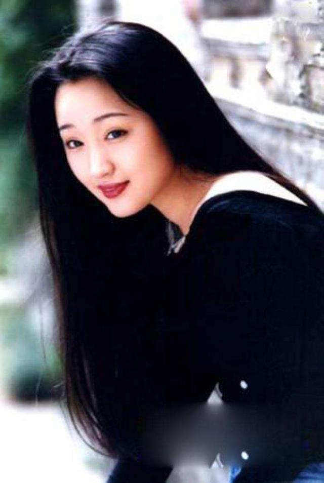 杨钰莹恋爱分手后现在过得怎么样,杨钰莹谈初恋现状