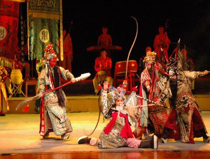 向美国捐钱的钟馨稼现状如何,钟馨稼给美国捐款