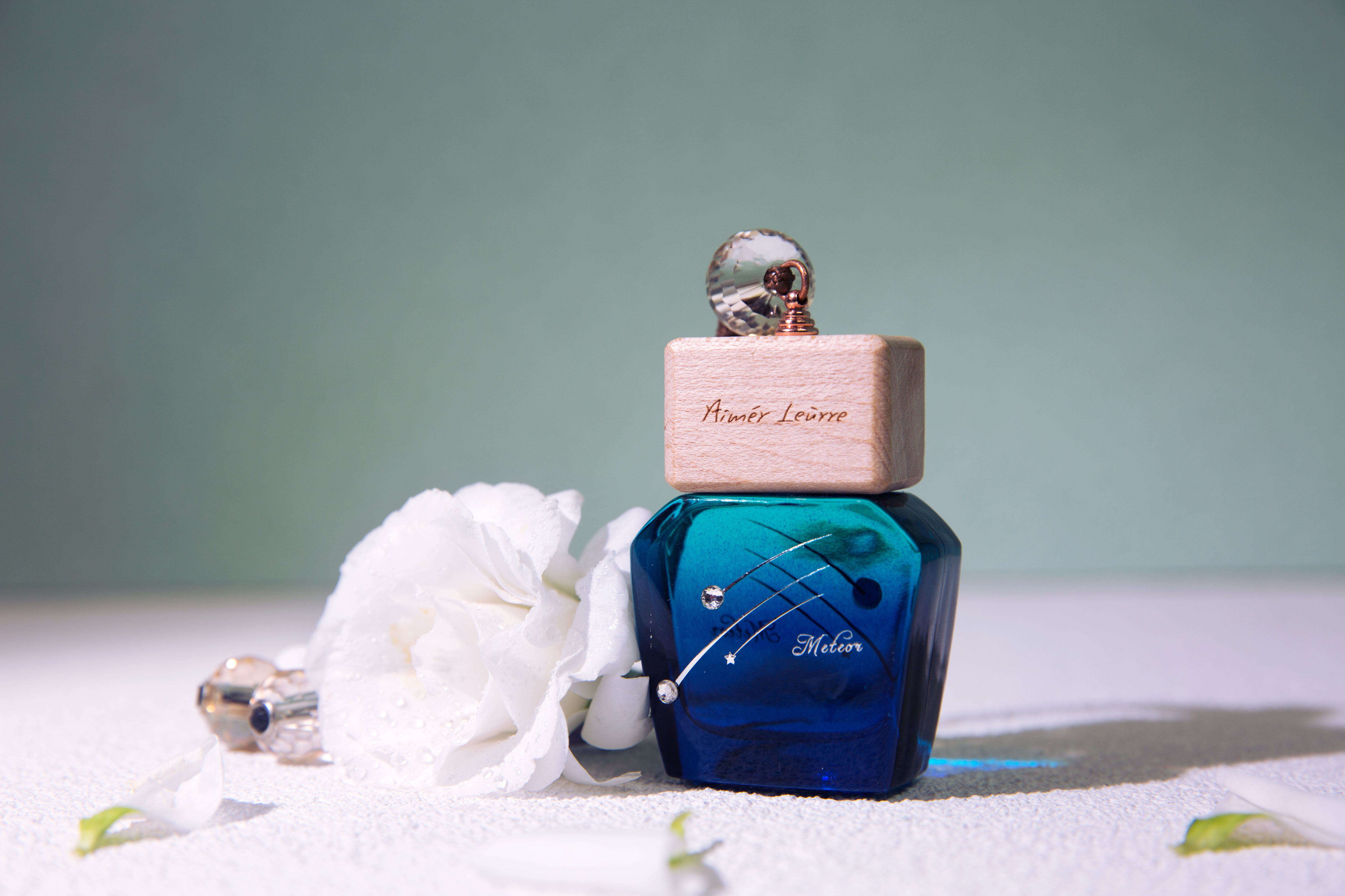 车载香水真假辨别,怎么样辨别香水的真假视频