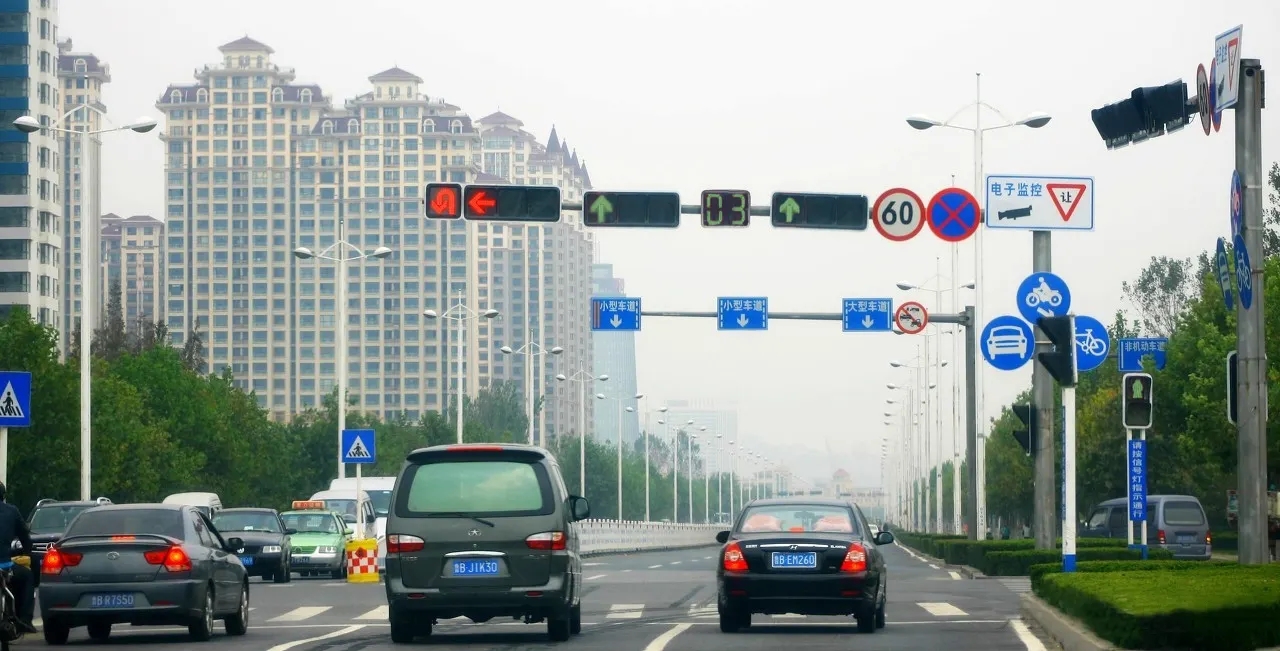 司机遇到这5种违章行为,容易犯糊涂被扣分罚款,新手司机要明白