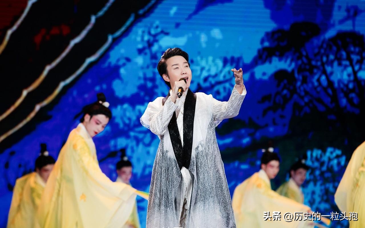 两天六个瓜：梁朝伟长居日本，李亚鹏欠债四千万，乐嘉为女人还俗