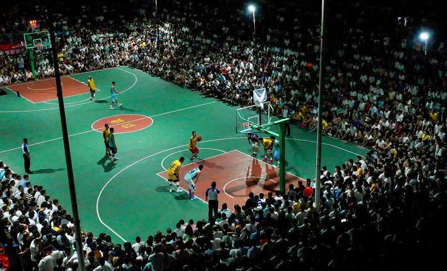 我们的乡村联赛：为何比国家级赛事更受瞩目？