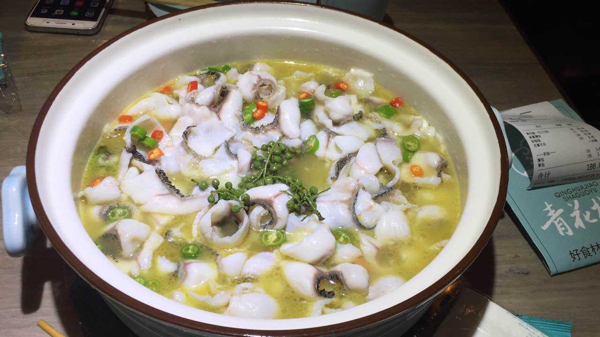 云南十道必备菜,云南美食大全最有名的30道菜推荐