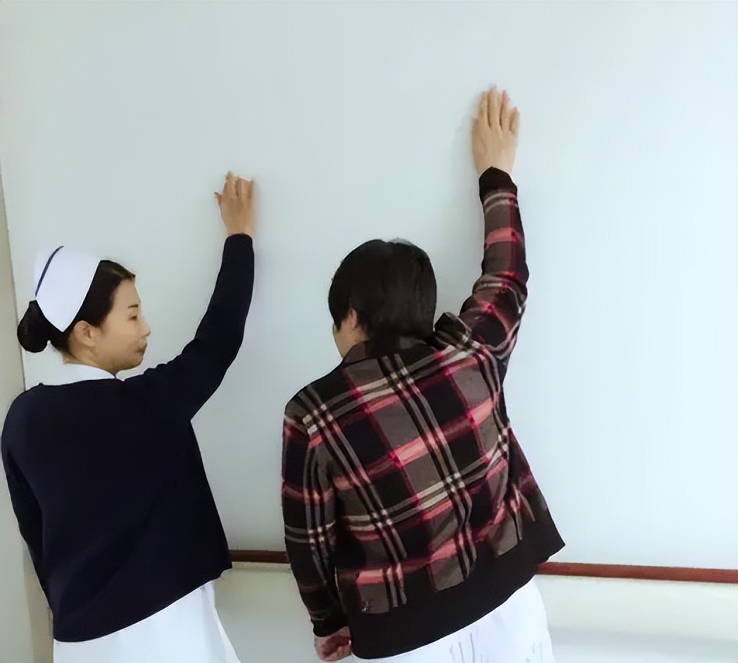 肩周炎肩膀痛应该锻炼还是静养,肩膀疼痛警惕肩周炎