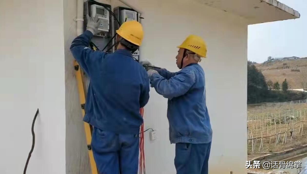 保障用电远水也能解近渴北川70亩猕猴桃幼苗“喝上水”