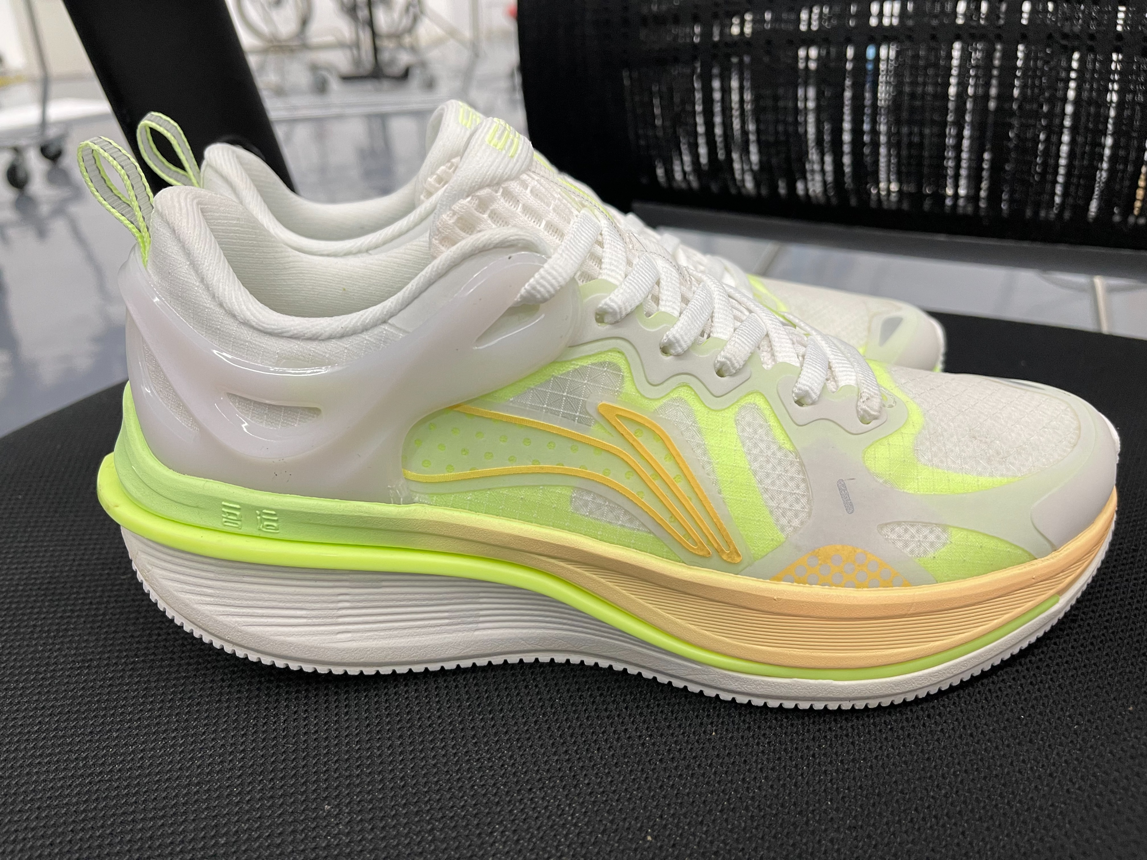 吾适lite2.0是什么中底,吾适lite2.0真实测评