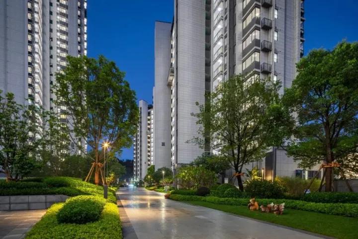 交房即交证、线上云交付，广州远洋风景交付满意度近100%