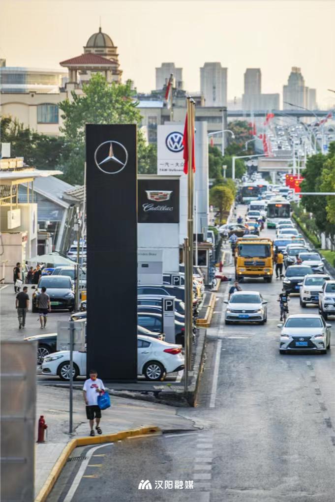 榫欓槼鐪嬮緳钁电殑鐪肩,榫欓槼婀栫湅鏃ュ嚭