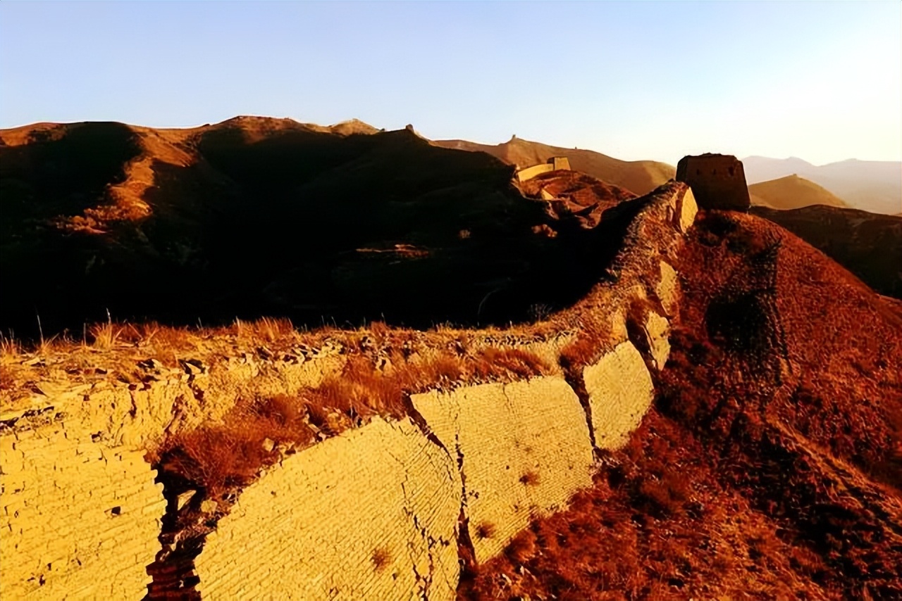 同在蓝天白云下，为何而蒙古国这么落后？内蒙古这么发达？