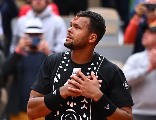 梅总逆转晋级澳网四强,梅总vs西西